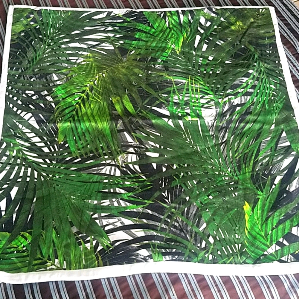 LUZMONT Tropical Palm Leaf Pillow Cover 21 X 21